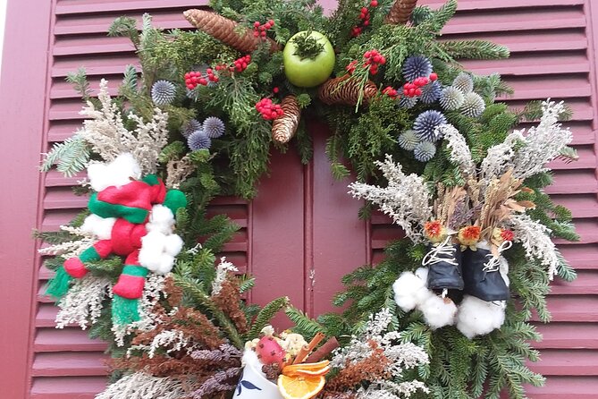 1 Hour Christmastide Walking Tour in Virginia Past and Present - The John Greenhow Store and a decoration you can copy