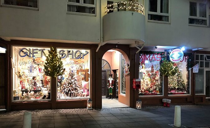 3-Hour Shared Christmas Food Tour with Guide in Reykjavik - Ingólfstorg rink and December stalls