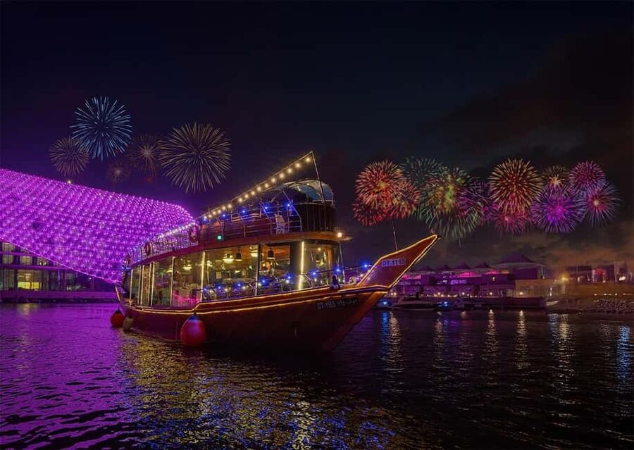 Abu Dhabi: New Year's Eve Yas Island Dhow Dinner Cruise - The three-hour route and what you will see