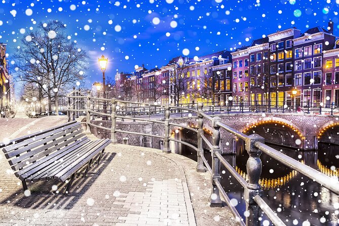 Amsterdam Christmas Walk with hot drink and Dutch treat - Spui adds a quieter history lesson