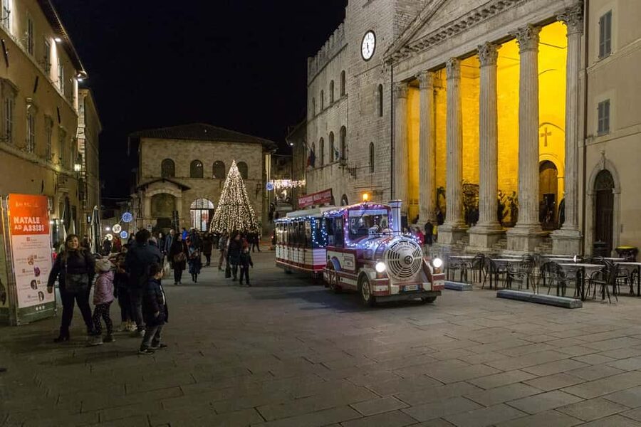 Assisi Christmas Train Tour - Starting at Piazza del Comune