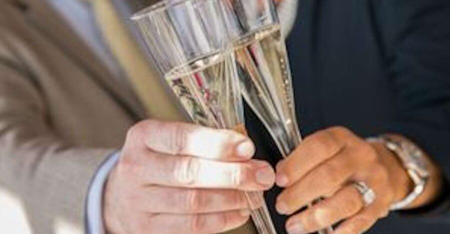 Baltimore: Christmas Day Gourmet Brunch or Dinner Cruise - Should you book the Baltimore Christmas cruise?