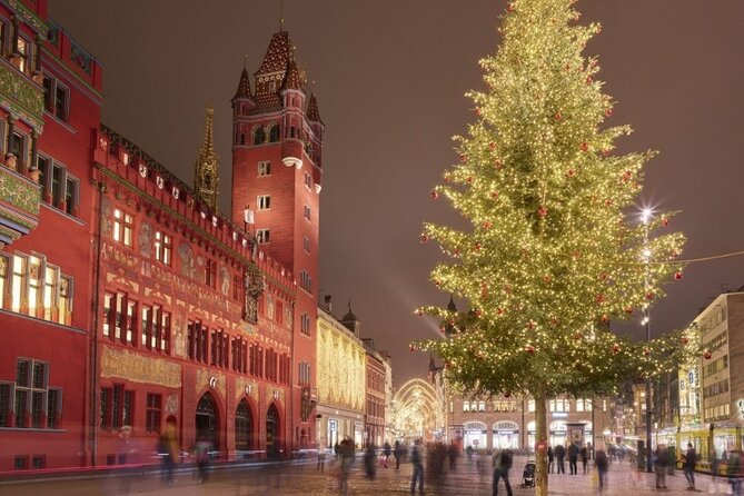 Basel’s Christmas Spirit: Private Walking Tour with Glühwein Mug - Münsterplatz: a calm opening among holiday lights