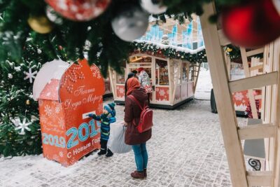 Basel’s Christmas Spirit: Private Walking Tour with Glühwein Mug
