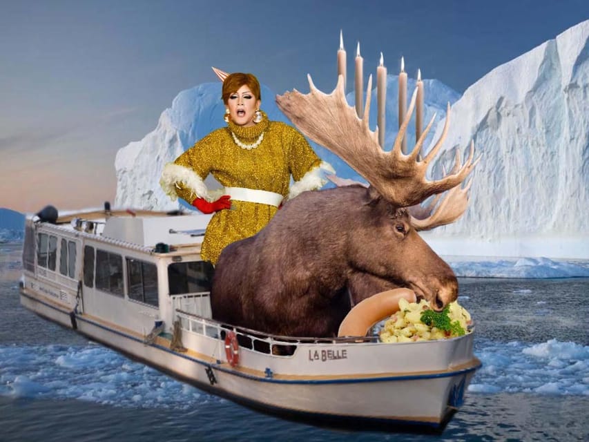 Berlin: Christmas cruise on the Spree with drag queen Audrey. - Boarding at Holsteiner Ufer