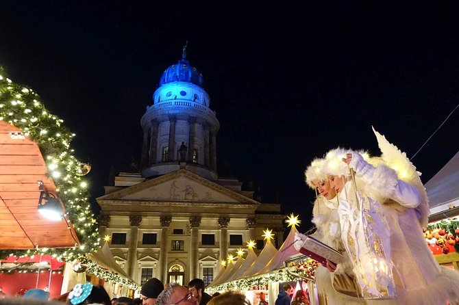 Berlin Christmas Lights Live Tour + Mulled Wine & Gingerbread - Brandenburg Gate begins the Christmas story