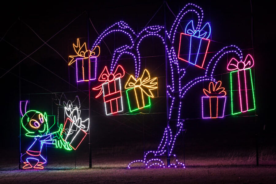 Branson: Lights of Joy Christmas Drive-Thru - Starting the drive on Expressway lane