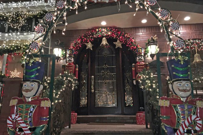 Brooklyn Christmas Lights Walking Tour at Dyker Heights - Crowds, music, and the feel of the evening