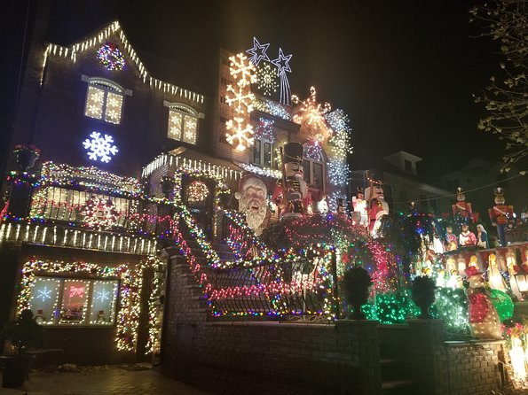 Brooklyn Dyker Heights Christmas Wonderland Bus Tour - Dyker Heights is the reason to go