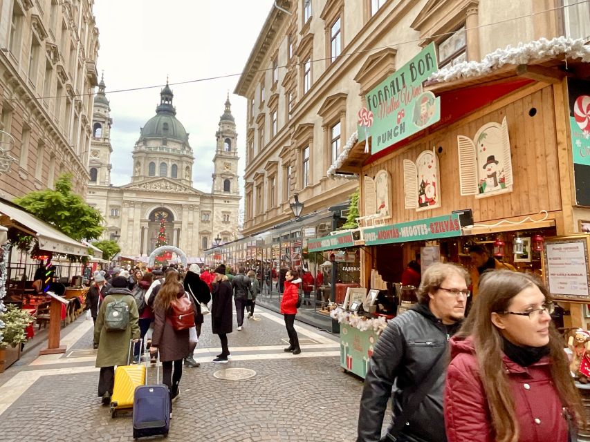 Budapest: Christmas Market Guided Walking Tour with Tastings - Practical booking advice