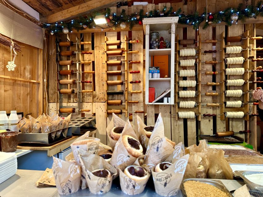 Budapest: Christmas Market Guided Walking Tour with Tastings - A food-first look at Hungarian Christmas