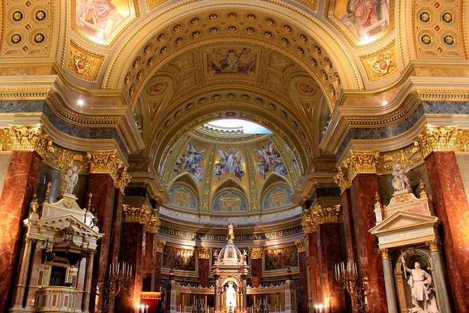 Budapest Christmas Walking Tour & Entry to St Stephen's Basilica - What the guides add to the experience