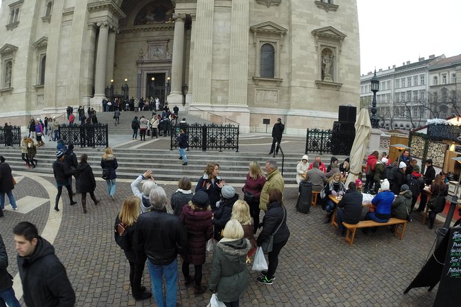 Budapest Christmas Walking Tour & Entry to St Stephen's Basilica - The Danube, the Little Princess, and Chain Bridge