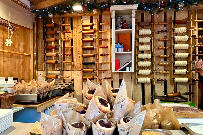 Budapest Wonderland - A Christmas Market Tour with Chimney Cake & Mulled Wine - Who should book this walk?