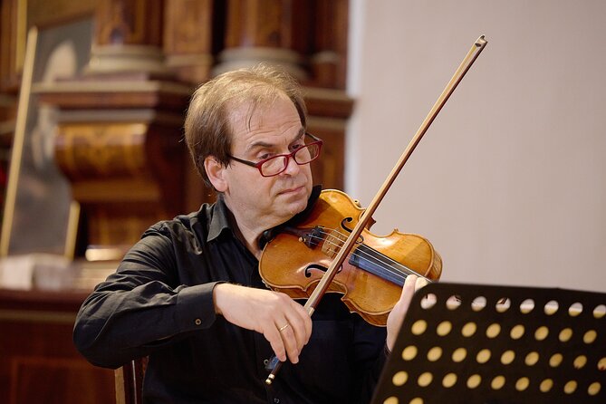 Christmas Concerts in Capuchin Church - Timing your evening near the State Opera