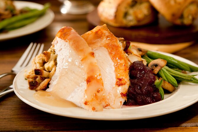 Christmas Day Dinner Cruise on Sydney Harbour - Meeting at King Street Wharf at 7 pm