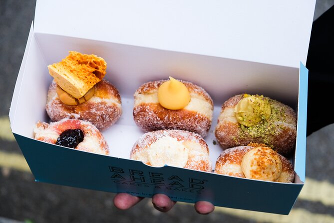 Christmas Delights: Festive Tea & Doughnuts at Borough Market - The guides make the difference