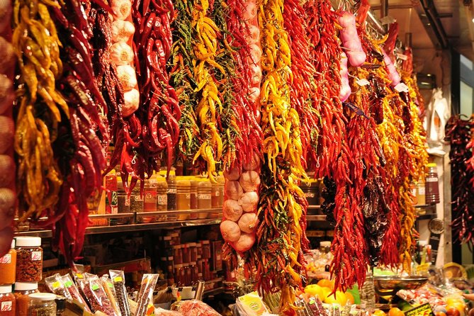 Christmas In Barcelona: Private Custom Tour With A Local Host - Christmas in Barcelona, with the old city as your setting