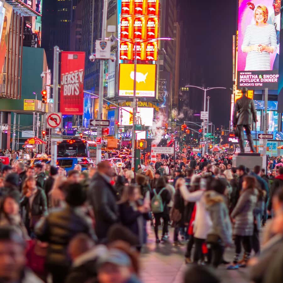 Christmas in New York: Pedicab Tour & Rockefeller Tree - What the guide adds to the hour