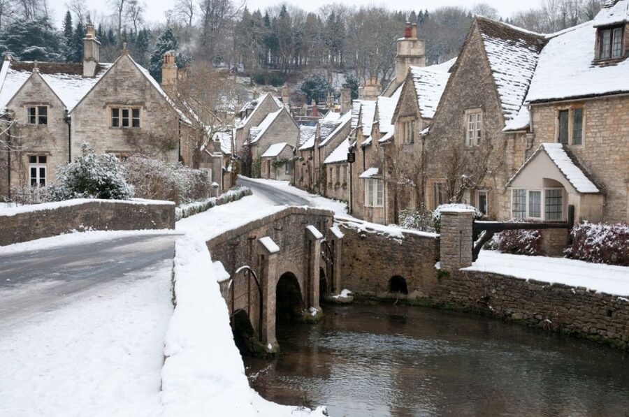 Christmas in Oxford, the Cotswolds and Stratford with Lunch - What to expect from the Christmas lunch
