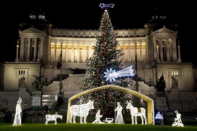 Christmas in Rome Walking Tour - The Spanish Steps bring in Rome’s holiday decorations