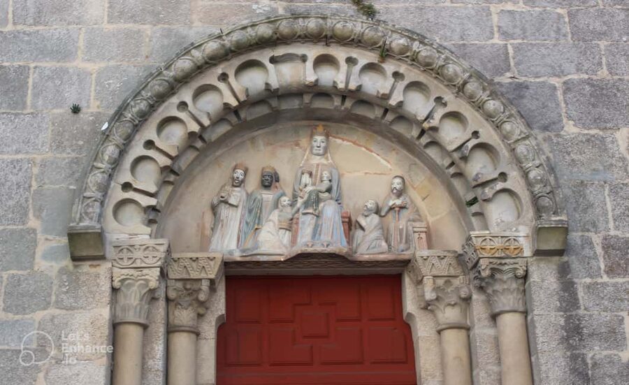 Christmas in Santiago de Compostela: a tour among lights and stone - The Annunciation at Las Mercedarias