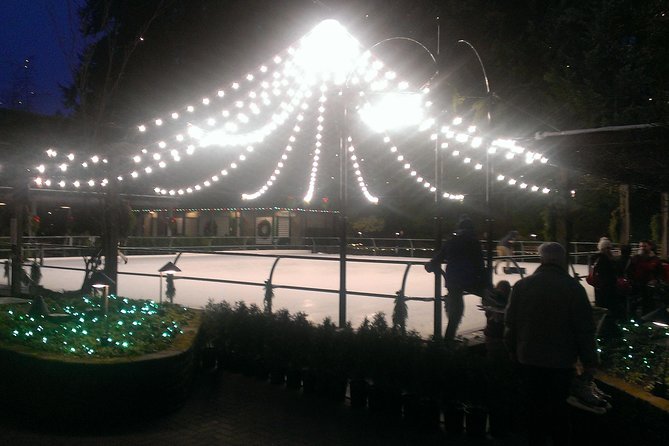 Christmas in Victoria and the Butchart Gardens - Ending at Victoria’s Inner Harbour