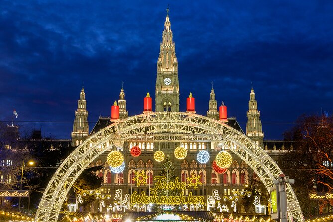 Christmas in Vienna - Private Walking Tour with Glühwein Mug - Pace, crowds, and the best time to use this walk