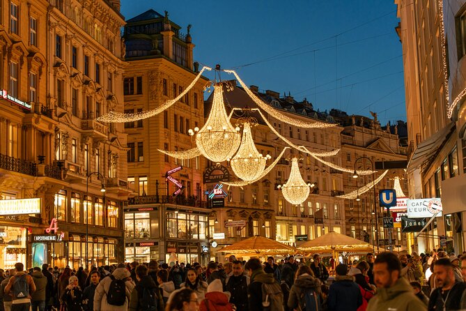 Christmas in Vienna - Private Walking Tour with Glühwein Mug - Graben and Kohlmarkt under crystal-like lights