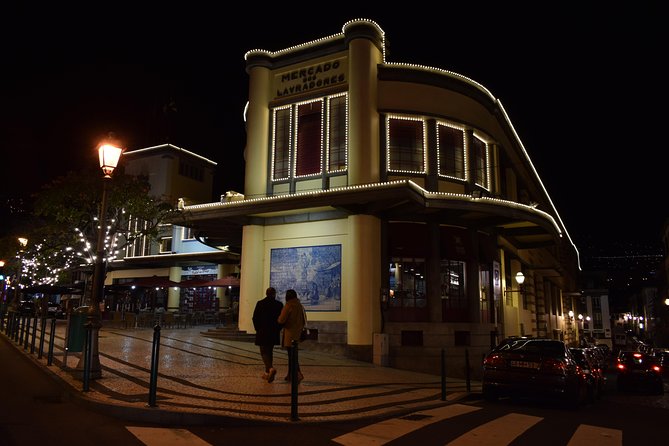 Christmas Lights Tukxi Tour (price per tukxi - up to 5 people) - Ten minutes at Miradouro Vila Guida