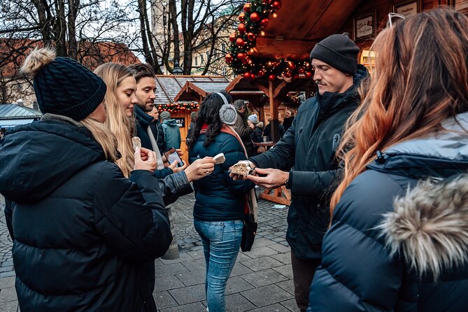 Christmas Markets Food Tour in Munich - The walking pace and winter conditions