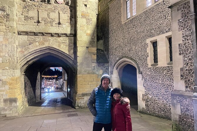Christmas Mulled Wine Walk of Winchester - Key points at a glance