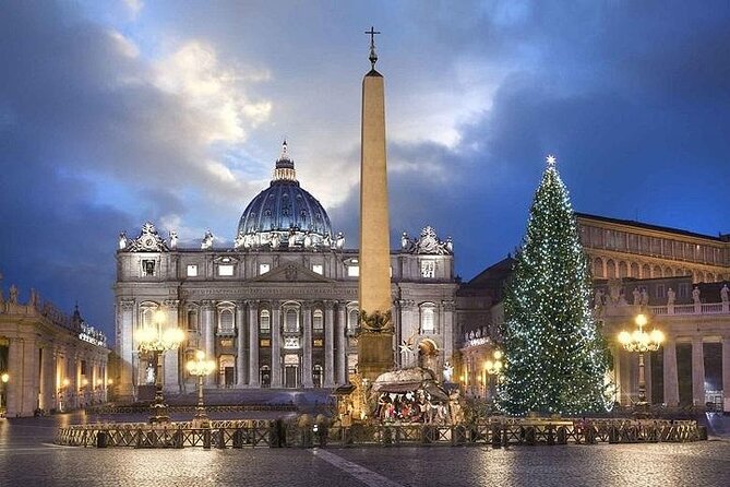 Christmas Nativities and Angels Tour in Rome - Trevi Fountain and the coin toss