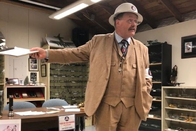 Christmas on the Homefront: A 1-Hour World War II Character Tour - Merchants Square, movies, and the USO