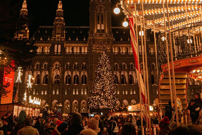 Christmas Walk Vienna : 5 Markets & Old Town in 3h (EN/DE) - Spittelberg brings the best market atmosphere