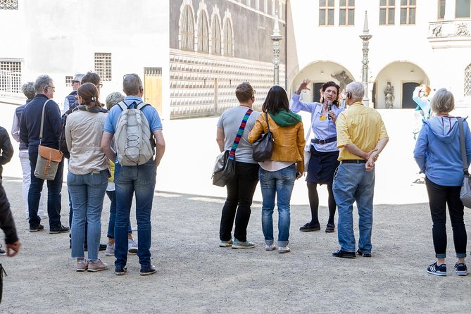 City Tour and Guided Tour in the New Green Vault - Program C - The Festive - Price, group size, and practical value