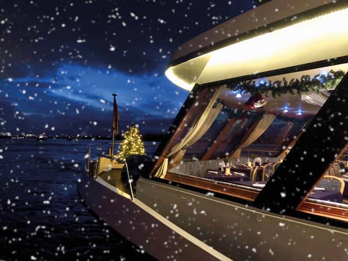 Cologne: Rhine River Winter Cruise with Festive Music - Live Music, Glühwein, and Table Service