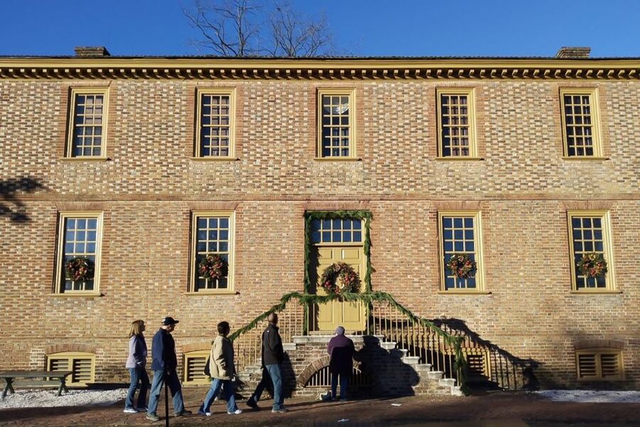 Colonial Williamsburg: Christmas Walking Tour - Who will enjoy this Christmas walk?