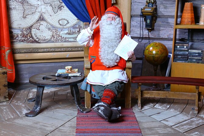 Daytour to Santa Claus Village, Reindeer and Husky Safaris, Photo, and Lunch - Santa, sled dogs, and the Arctic Circle in one morning