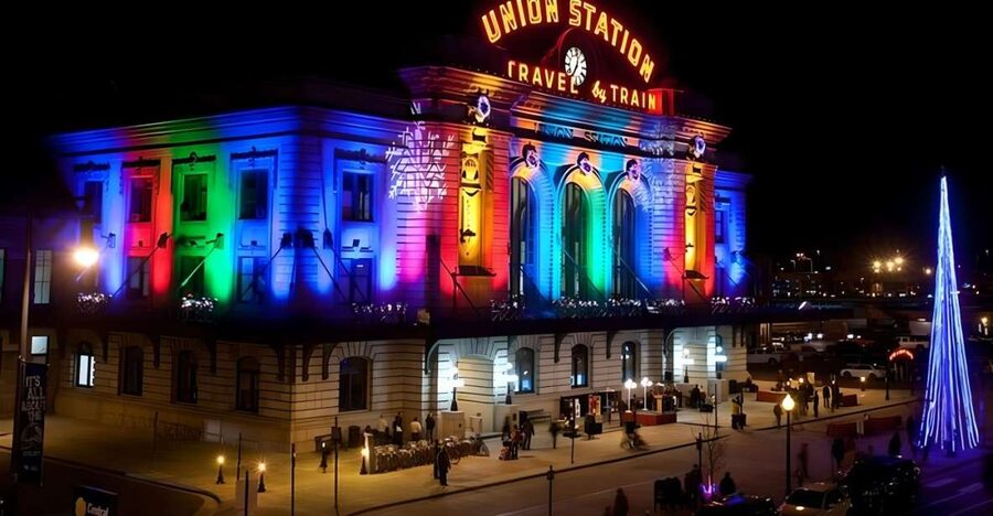 Denver: Holiday Lights & Sights Bus Tour - Why this two-hour Denver lights tour works