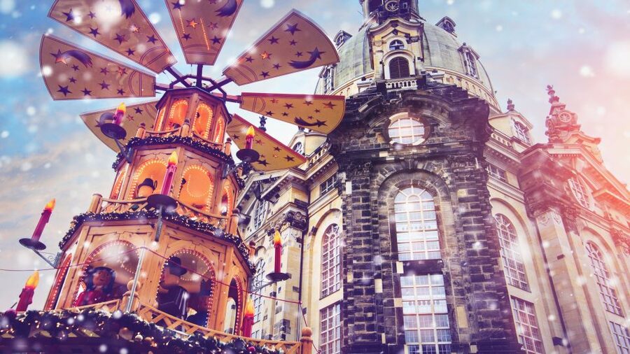 Dresden: Christmas Sightseeing Tour with a 'Pflaumentoffel' - Three markets, three different moods
