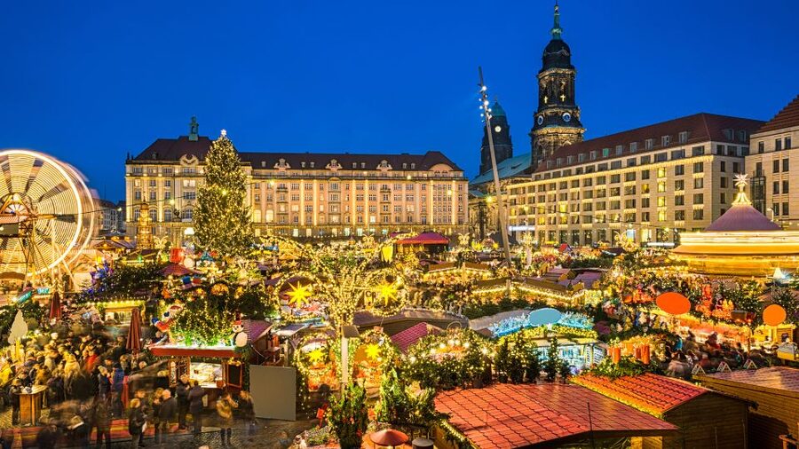 Dresden: Christmas Sightseeing Tour with a 'Pflaumentoffel' - The Pflaumentoffel brings local character