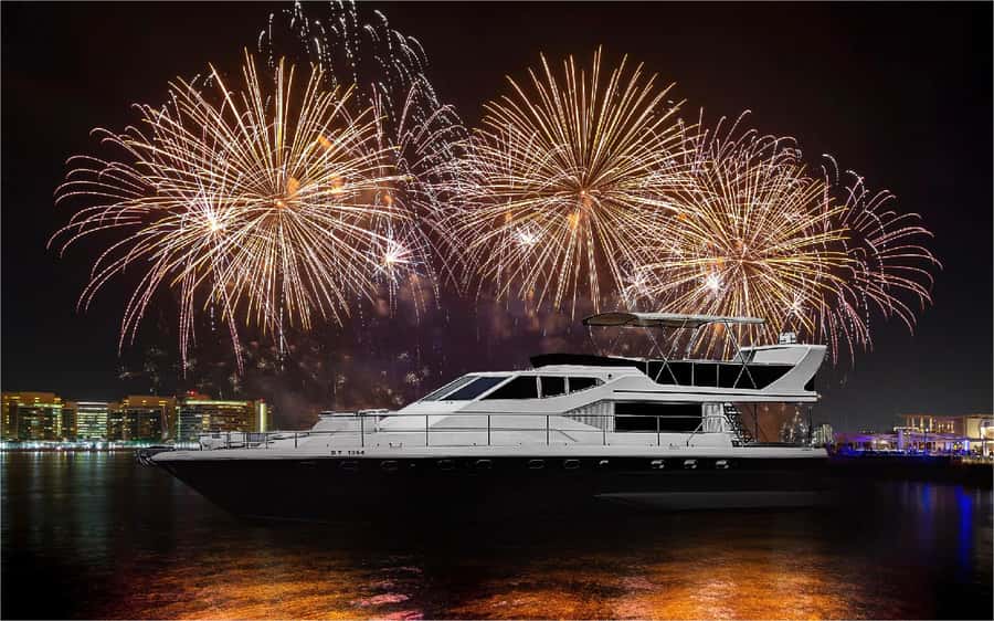 Dubai: New Year Eve Luxury Yacht Fireworks View & BBQ Cruise - What the three-hour route shows you