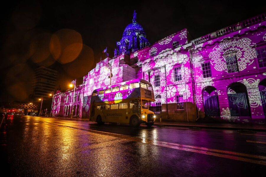 Dublin: Christmas Lights Festive Bus Tour with Afternoon Tea - Afternoon tea with a distinctly seasonal menu