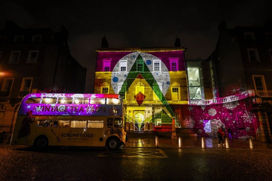 Dublin: Christmas Lights Festive Bus Tour with Afternoon Tea - Boarding the 1960s double-decker bus