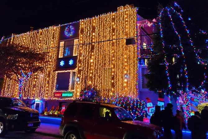 Dyker Heights Christmas Lights Guided Tour - Who will enjoy this Christmas lights tour