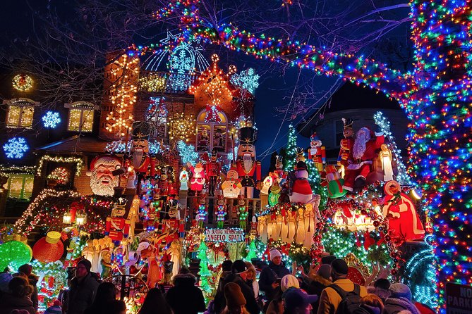 Dyker Heights Christmas Lights Guided Tour - What the one-hour Dyker Heights walk feels like