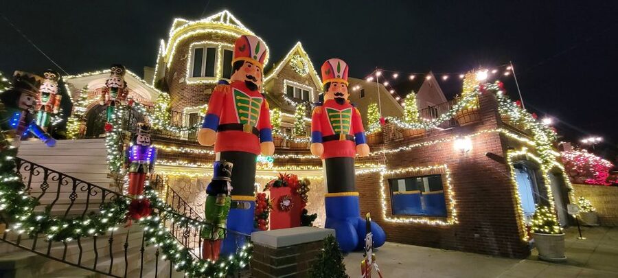 Dyker Heights Holiday Lights - Why Dyker Heights became New York’s Christmas-light capital