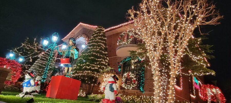 Dyker Heights Holiday Lights - Booking flexibility and timing