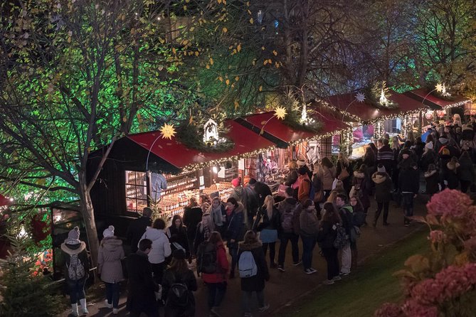 Edinburgh Christmas Tour, Highlights & Hidden Gems with a Local - A warm pub stop and local Christmas tips